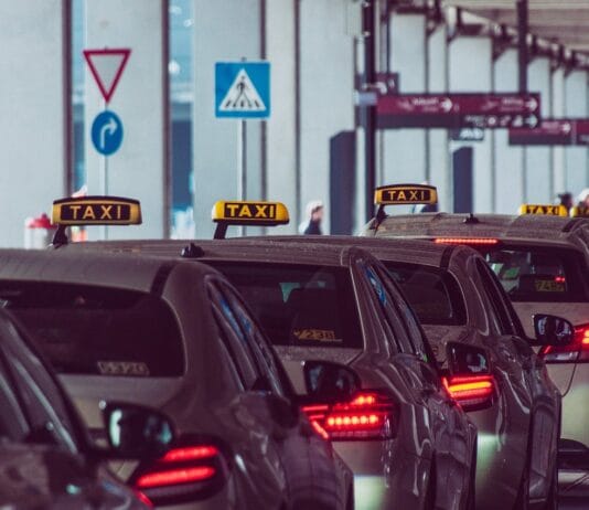 Czy można zmienić szkołę jazdy po niezdanym egzaminie?