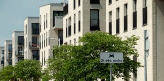 Zmiana pasa ruchu krok po kroku: najczęstsze błędy i skuteczne sposoby ich unikania