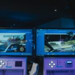 Symulator jazdy VR z dwoma ekranami i goglami wirtualnej rzeczywistości