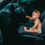 Fotelik samochodowy a wzrost i wiek dziecka: aktualne zasady przewożenia